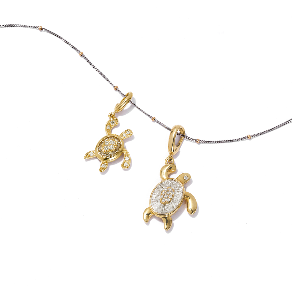 ベイビーモルディブタートルダイヤモンドチャーム