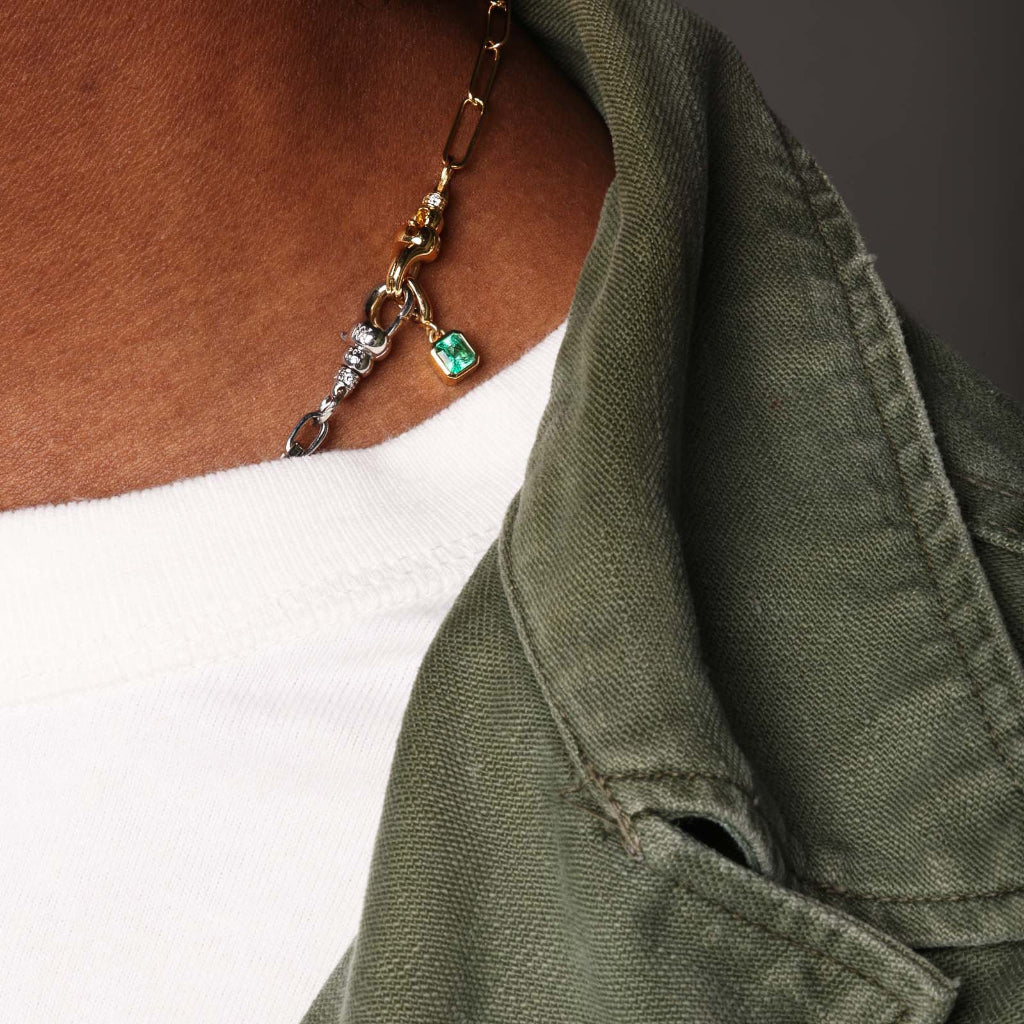 エメラルドチャーム