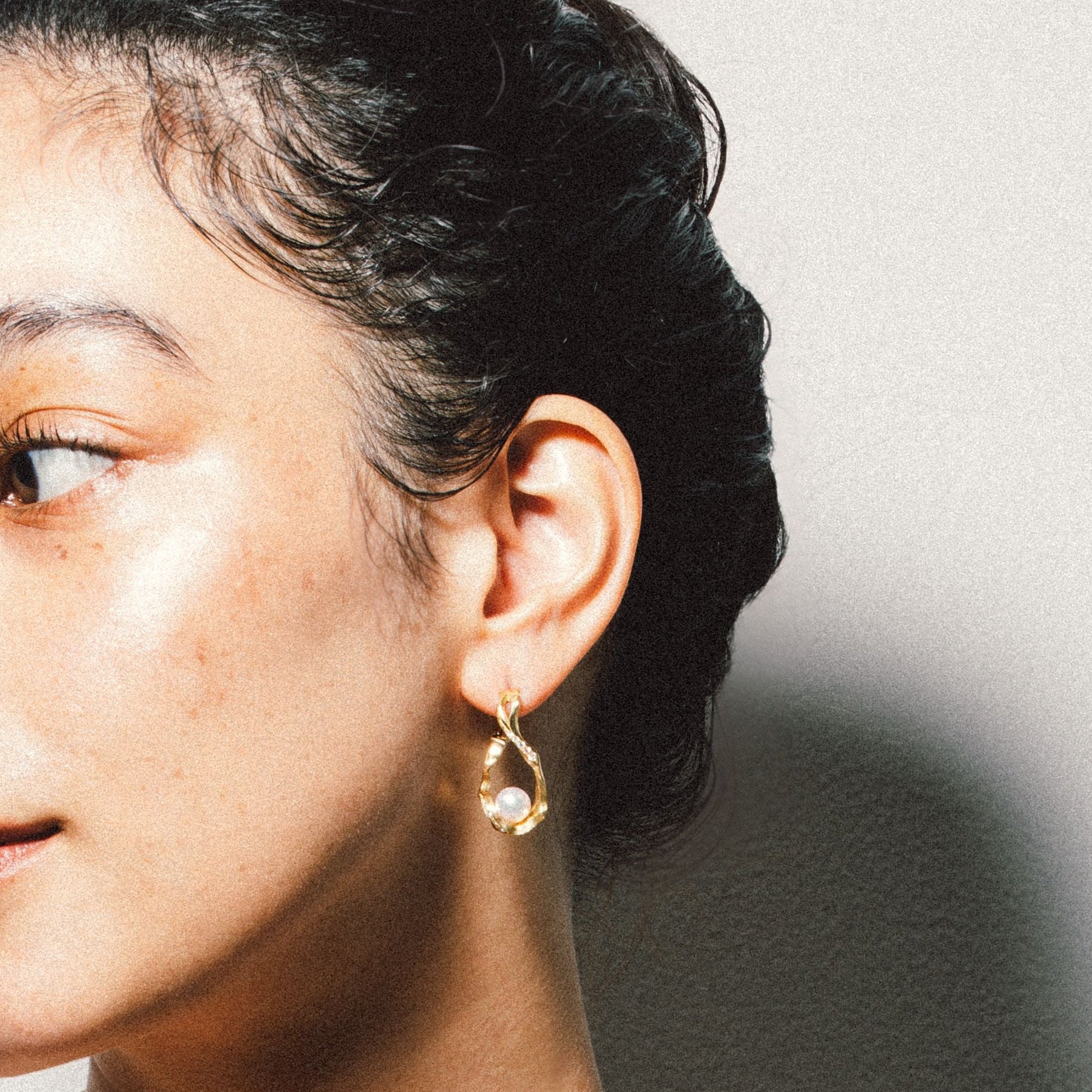 KINTSUGIインフィニティパールフープピアス