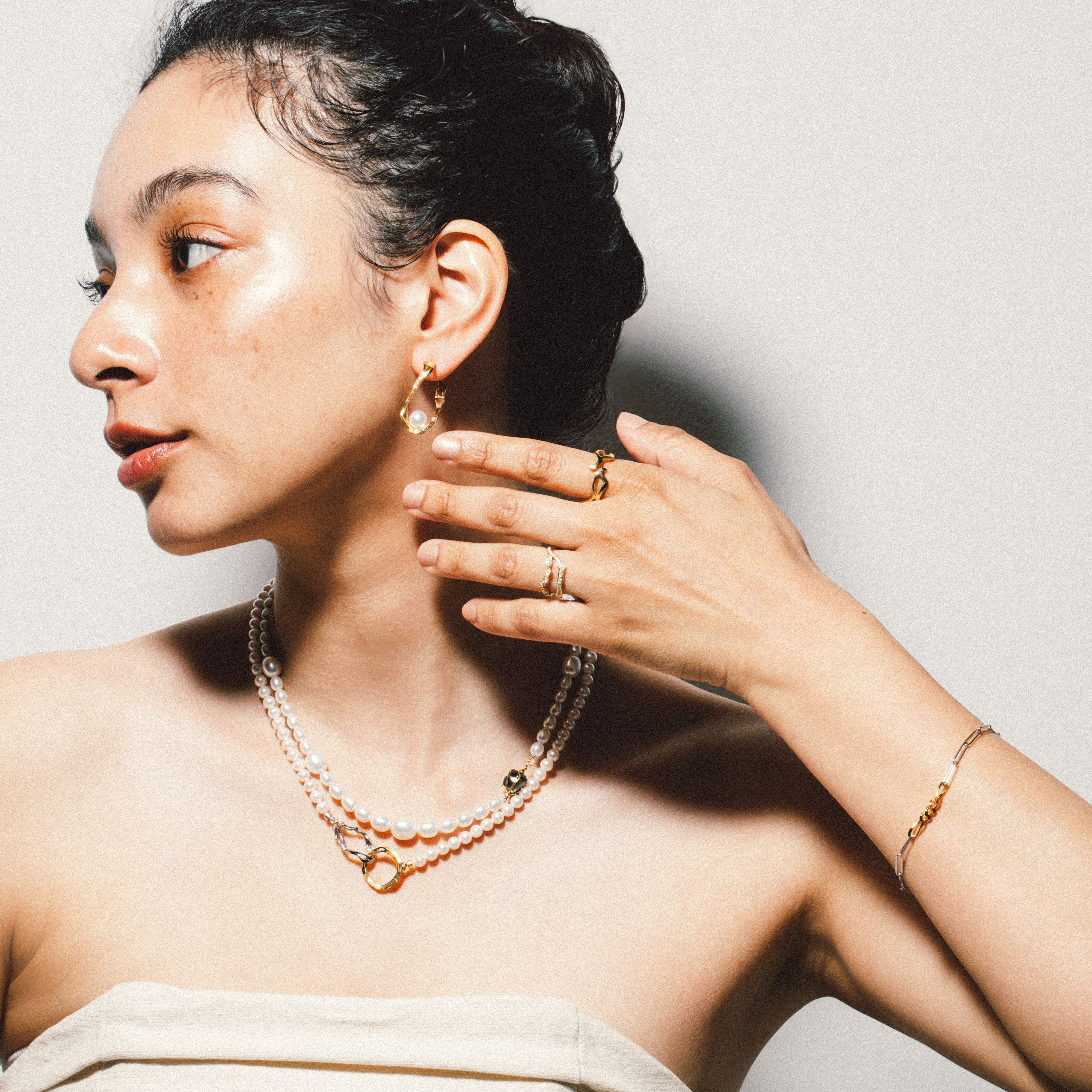 KINTSUGIインフィニティパールフープピアス