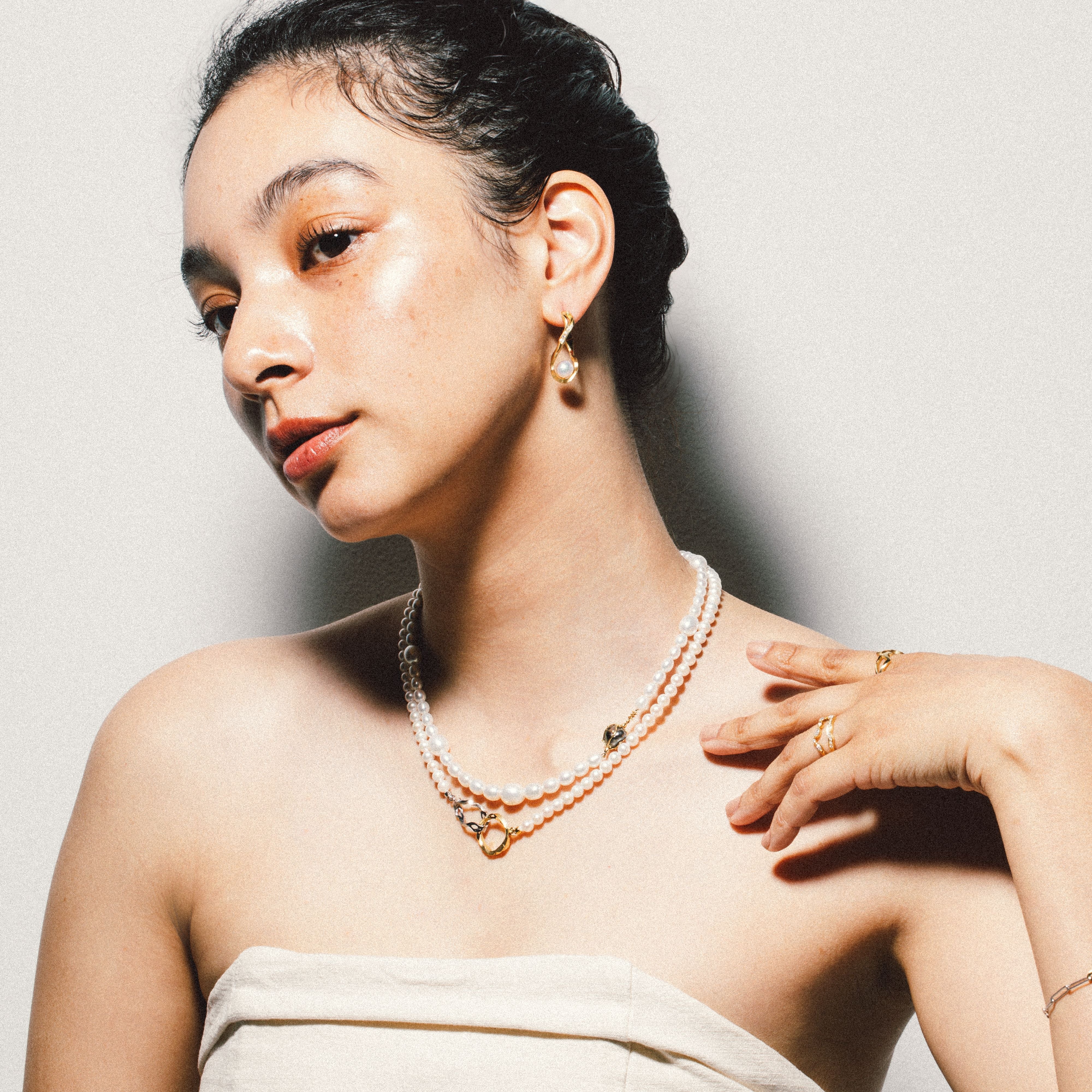 KINTSUGIインフィニティパールフープピアス