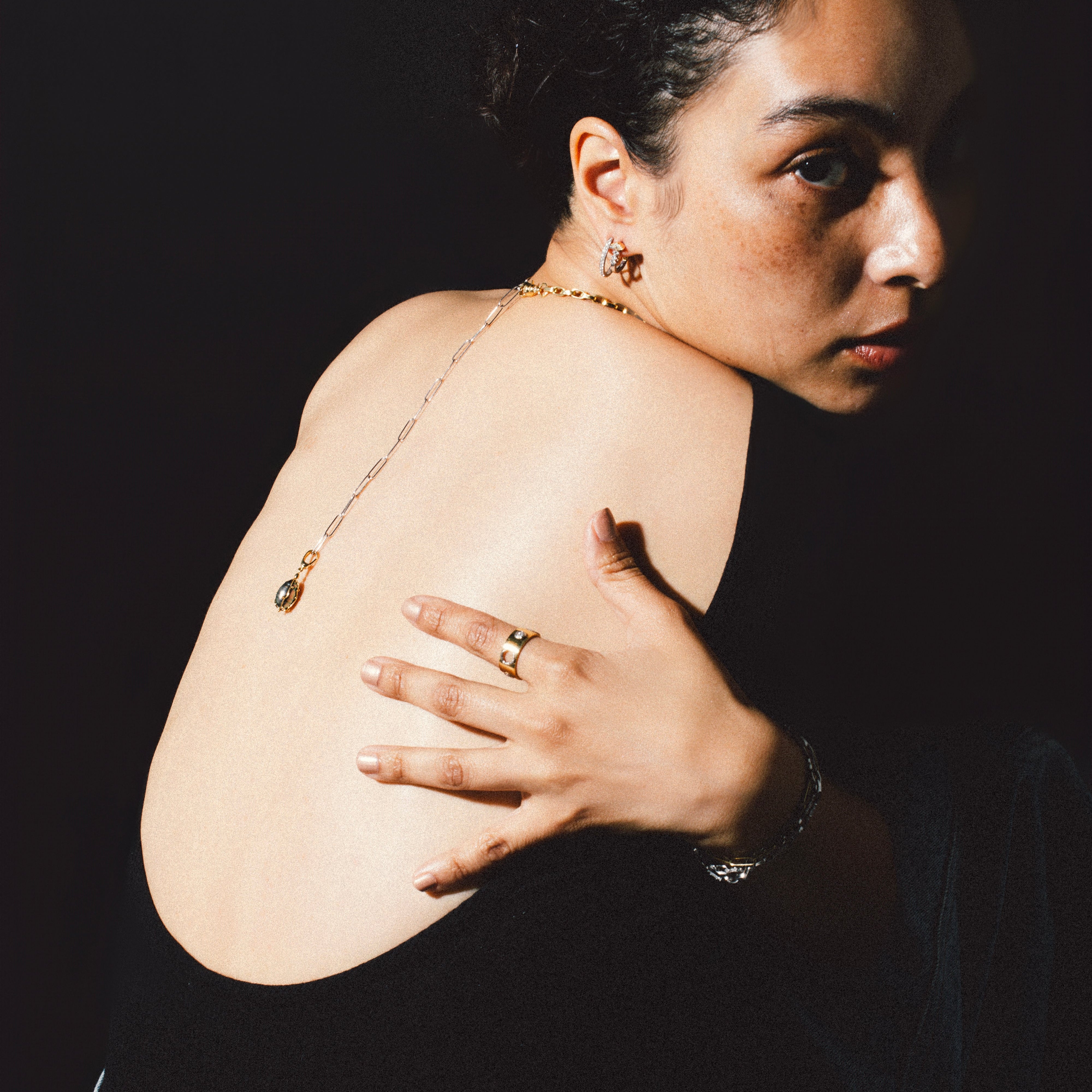 ピアス – MILAMORE JAPAN