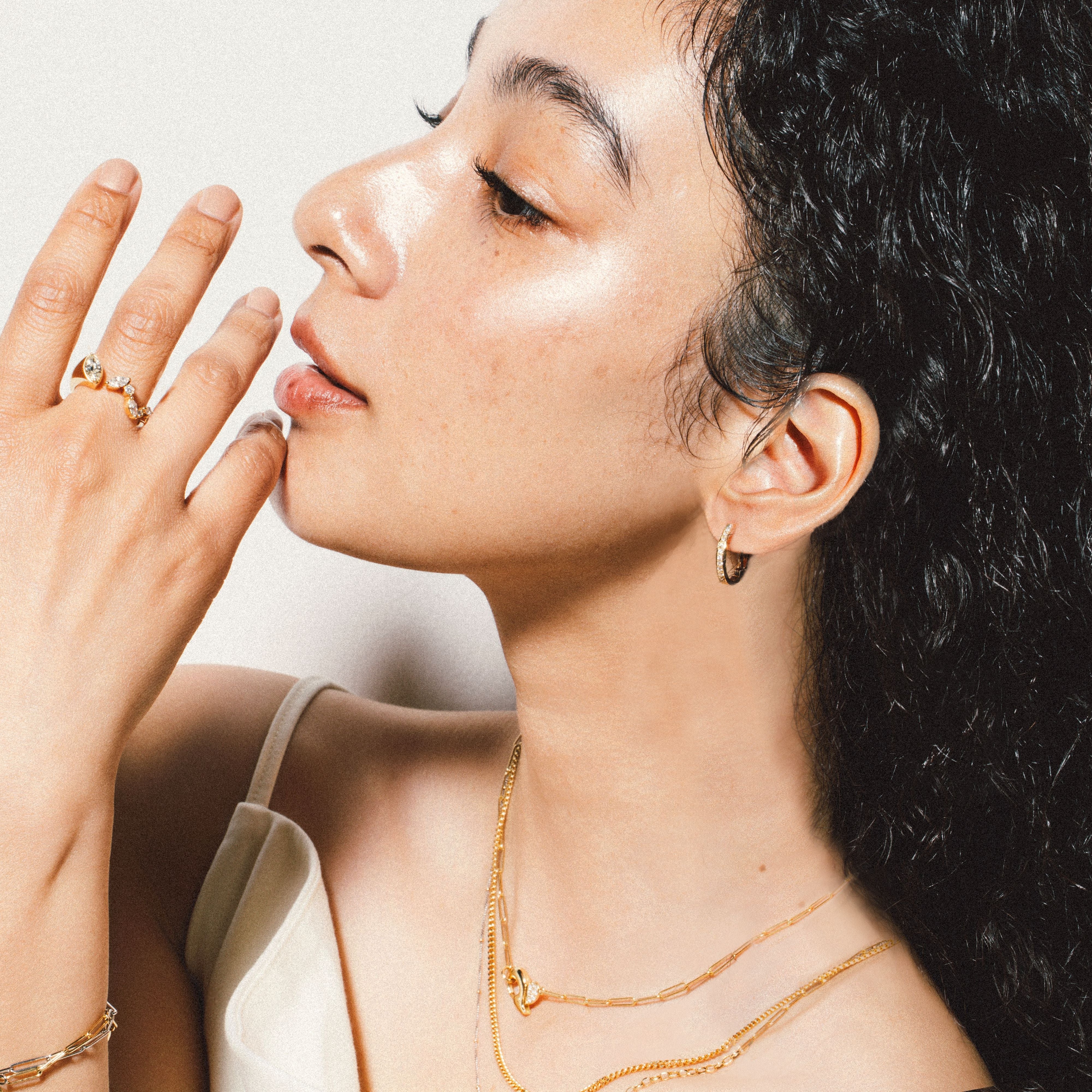 ピアス – MILAMORE JAPAN オンラインブティック