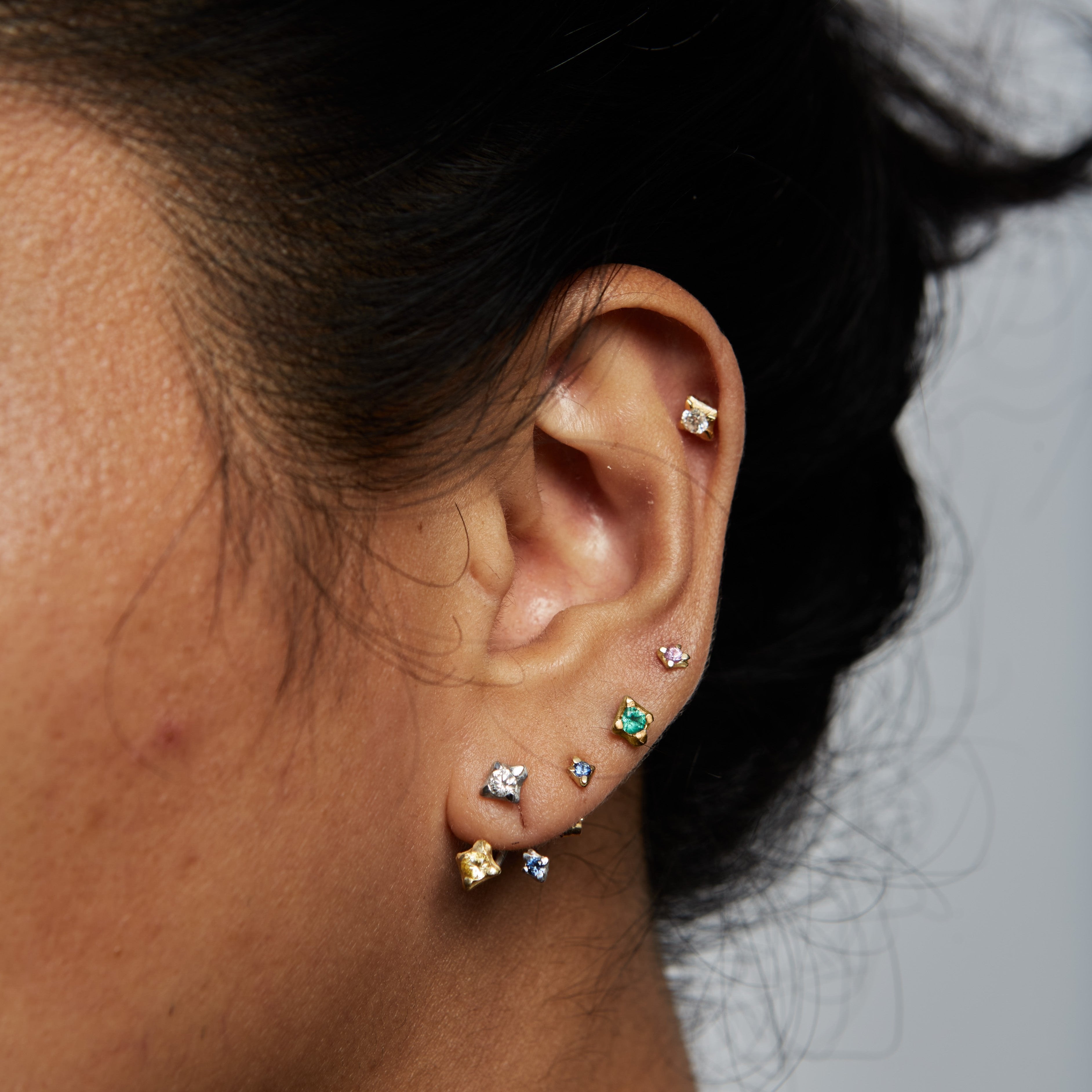 MILAMORE ダイヤモンドK18ピアス 蠍座　ミラモア MILAMORE ダイヤモンドK18ピアス 蠍座 ミラモア