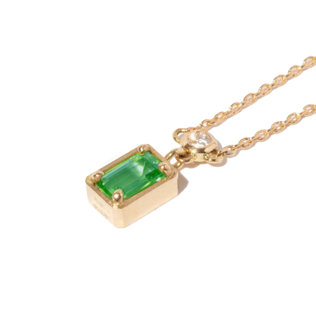エメラルドバースストーンネックレス  ５月